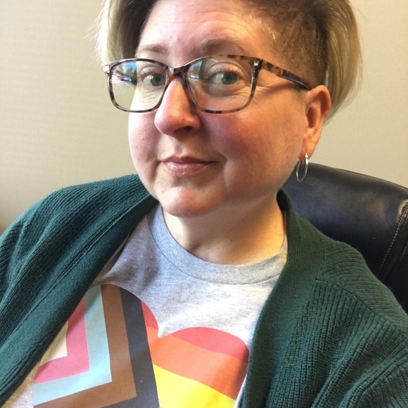 Meet Your Posher - Picture 1 of 4